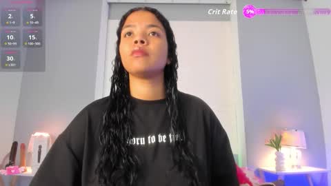  S O P H I A  online show from 11-08-25, 11:43