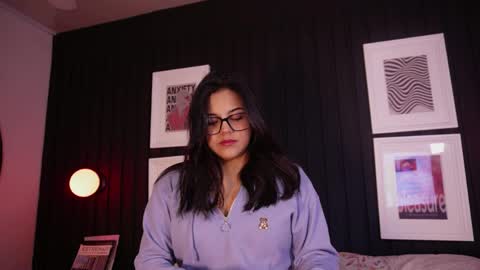 Snapshot of sophia_wilsonn_ chatting on 03-28-26, 10:37 Sofi online show from 03-28-26, 10:37