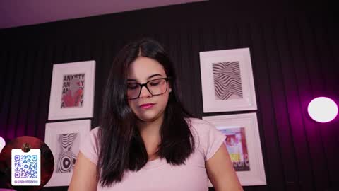 Snapshot of sophia_wilsonn_ chatting on 04-03-26, 10:35 Sofi online show from 04-03-26, 10:35