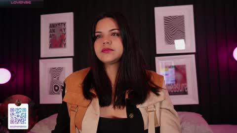 Snapshot of sophia_wilsonn_ chatting on 04-05-26, 11:18 Sofi online show from 04-05-26, 11:18