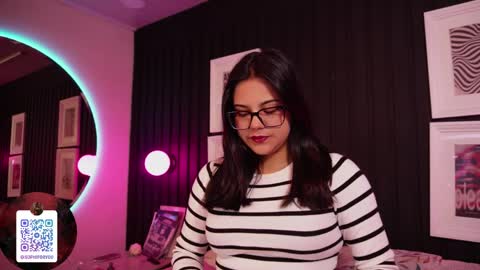 Snapshot of sophia_wilsonn_ chatting on 04-09-26, 10:42 Sofi online show from 04-09-26, 10:42