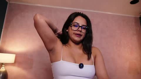 Snapshot of sophia_wilsonn_ chatting on 05-14-26, 11:06 Sofi online show from 05-14-26, 11:06