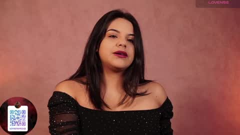 Snapshot of sophia_wilsonn_ chatting on 05-25-26, 11:16 Sofi online show from 05-25-26, 11:16