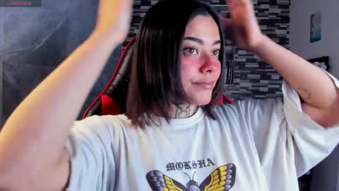 Snapshot of sophiaa_cherry chatting on 04-12-26, 06:57 Sophia online show from 04-12-26, 06:57