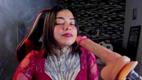 Snapshot of sophiaa_cherry chatting on 05-16-26, 07:56 Sophia online show from 05-16-26, 07:56