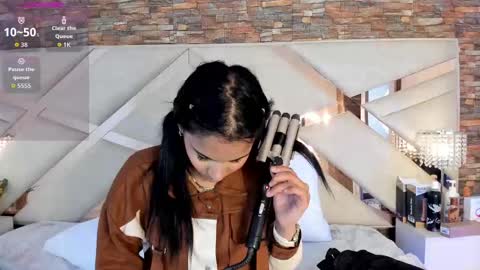 Sophia Paris online show from 10-01-25, 03:56