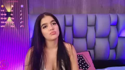 Snapshot of sophiaa_taylor_ chatting on 07-13-26, 11:57 online show from 07-13-26, 11:57