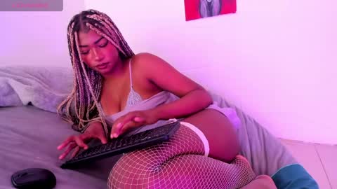 Sophie online show from 04-22-26, 08:21