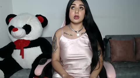 sophia online show from 06-04-26, 01:11