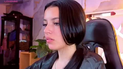 Snapshot of sophiadoll_tf chatting on 06-08-26, 01:00 sophiadoll_tf online show from 06-08-26, 01:00