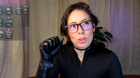 Snapshot of sophiadumont chatting on 02-16-25, 02:09 Sophia online show from 02-16-25, 02:09