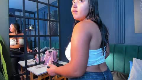 Sophia online show from 04-25-26, 11:57