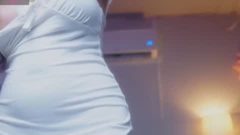 Snapshot of sophialaxx chatting on 06-14-26, 08:44 Sophia online show from 06-14-26, 08:44