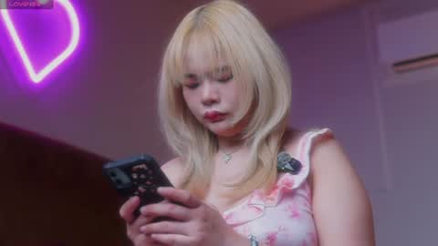 Snapshot of sophialaxx chatting on 06-28-26, 08:48 Sophia online show from 06-28-26, 08:48