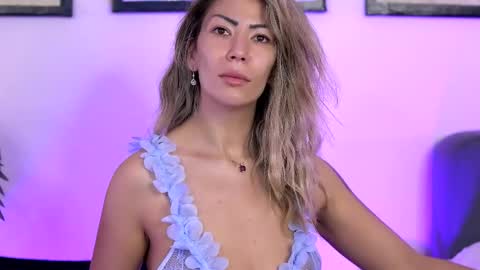 Sophie online show from 06-04-26, 03:01