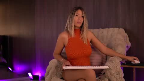 Sophie online show from 07-23-26, 03:04