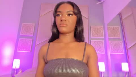 SophiaSmiths online show from 02-01-25, 04:00