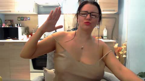 Snapshot of sophiasoft chatting on 01-25-25, 08:00 Sophia online show from 01-25-25, 08:00