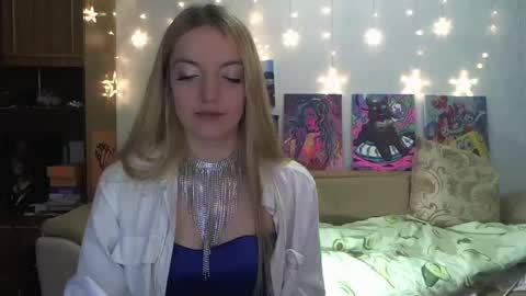 SophiaSonata online show from 01-14-25, 08:37