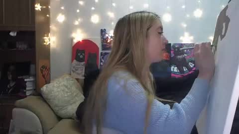 SophiaSonata online show from 02-19-25, 07:38