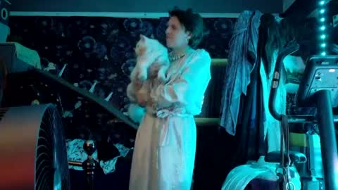 Snapshot of sophie198013 chatting on 06-24-26, 02:43 Sophie Satin1980 online show from 06-24-26, 02:43