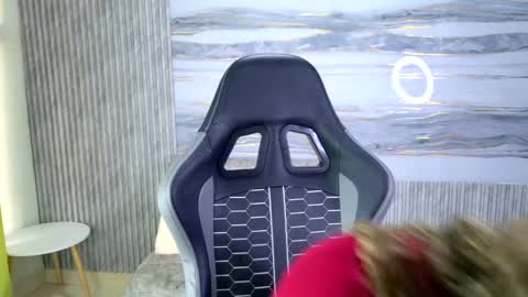 sophie online show from 05-22-26, 11:49