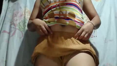 sophie_193 online show from 05-21-26, 06:48
