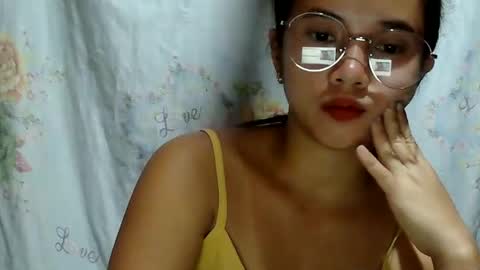 sophie_193 online show from 05-26-26, 05:20