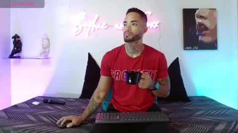 SOPHIE - FOXX online show from 04-21-26, 12:00