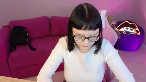 Sophie online show from 11-30-25, 07:45