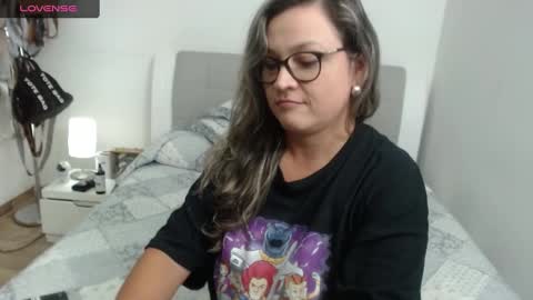 Sofa online show from 02-05-25, 02:08