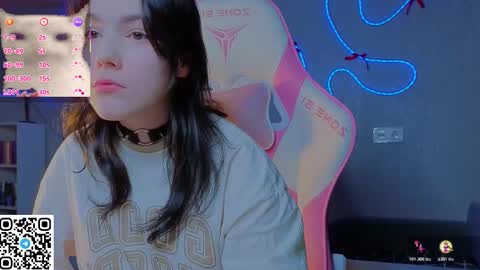 Snapshot of sophie_nomenal_ chatting on 01-31-26, 11:36 sophie_nomenal_ online show from 01-31-26, 11:36