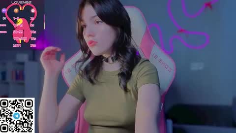 Snapshot of sophie_nomenal_ chatting on 02-20-26, 11:43 sophie_nomenal_ online show from 02-20-26, 11:43