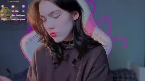 sophie_nomenal_ online show from 05-06-26, 05:40