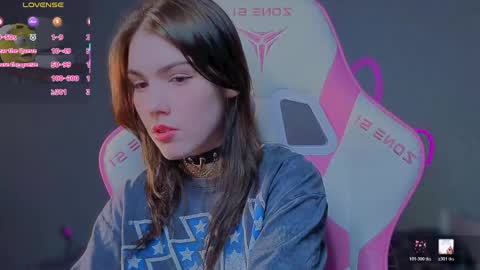 sophie_nomenal_ online show from 05-08-26, 08:47