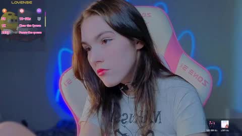 sophie_nomenal_ online show from 06-05-26, 04:19