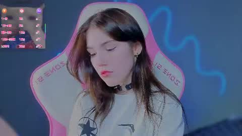 sophie_nomenal_ online show from 07-08-26, 12:20