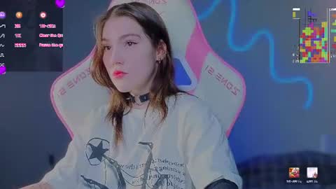 sophie_nomenal_ online show from 07-29-26, 04:54