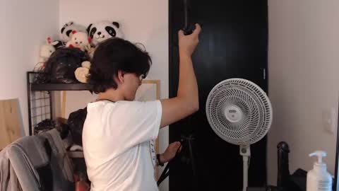 sophie_ross1 online show from 09-15-25, 03:06