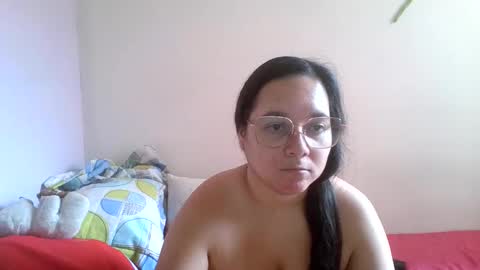 Snapshot of sophie_secret7 chatting on 05-23-26, 12:53 Sophia online show from 05-23-26, 12:53