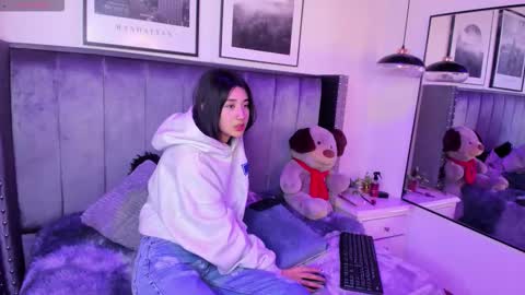 Sophie  online show from 09-25-25, 06:11