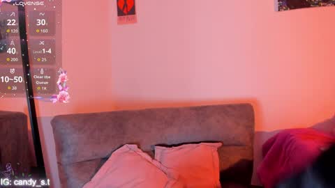 Sofia online show from 04-12-26, 01:21