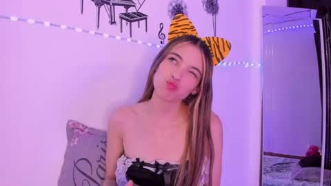 Sophie online show from 07-17-26, 03:02