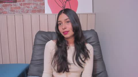 Snapshot of sophiebenson_ chatting on 02-05-25, 12:49 Sophie online show from 02-05-25, 12:49