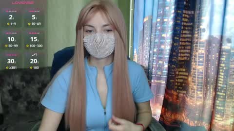 Sophie online show from 04-20-26, 08:17