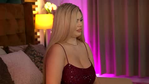 Sophie online show from 04-07-26, 05:41