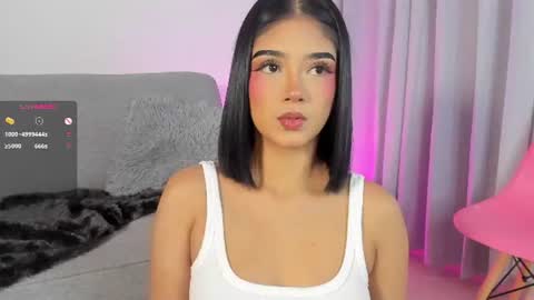 sophie  online show from 06-12-26, 03:00