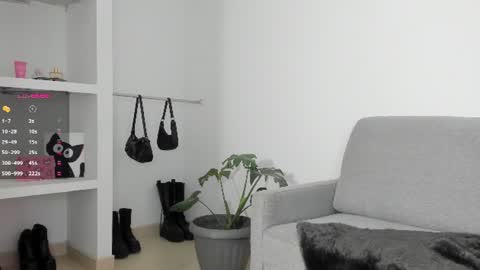 sophie  online show from 07-12-26, 07:16