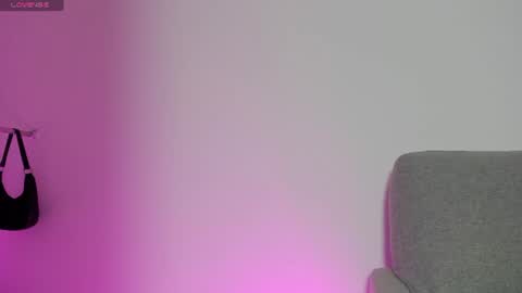 sophie  online show from 07-24-26, 06:39