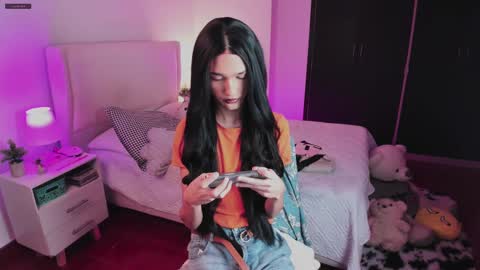    online show from 09-10-25, 02:00